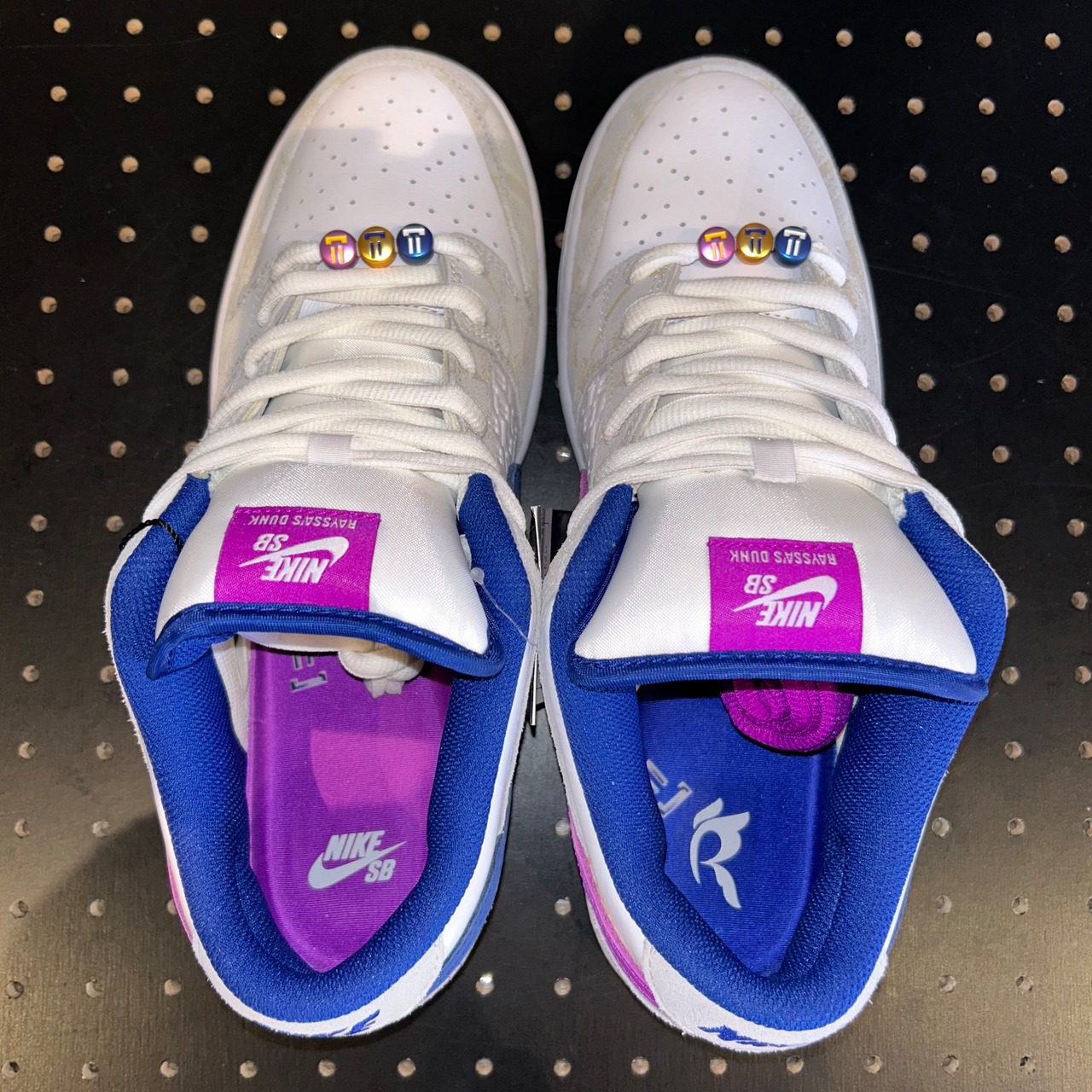 Rayssa Leal × Nike SB Dunk Low PRM "Pure Platinum and Vivid Purple" US10.5/28.5cm