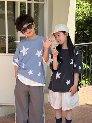 星柄Tシャツ（2色展開）KMAI｜トップス ビッグシルエット｜小学生 ジュニア対応｜普段着｜韓国子供服｜男の子 女の子｜100-160cm｜2026夏服 ［取寄］