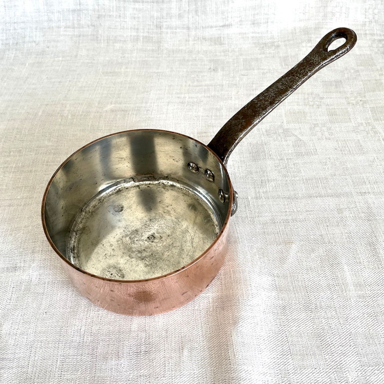 銅鍋　銅片手鍋　直径12cm 厚さ2mm フランス製　ソースパン 12KWdr2-3