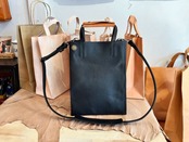 紙袋のようなセミオーダー（豚革）