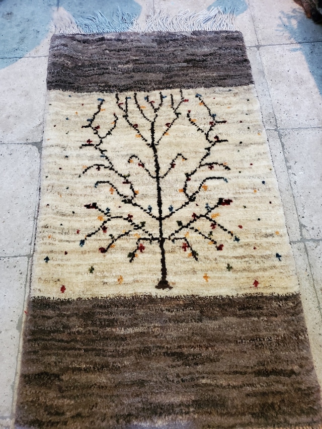 絨毯クエスト42 後編【No.159】Gabbeh 生命の樹 ※現在、こちらの商品はイランに置いてあります。ご希望の方は先ずは在庫のご確認をお願いします。