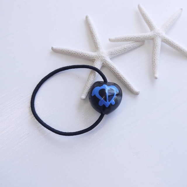 ★ハワイ直輸入★ペイントククイ ヘアゴム／ククイ ゴム／手描き／ハワイアン雑貨／プチギフト／フラガール＜ホヌ ブルー＞