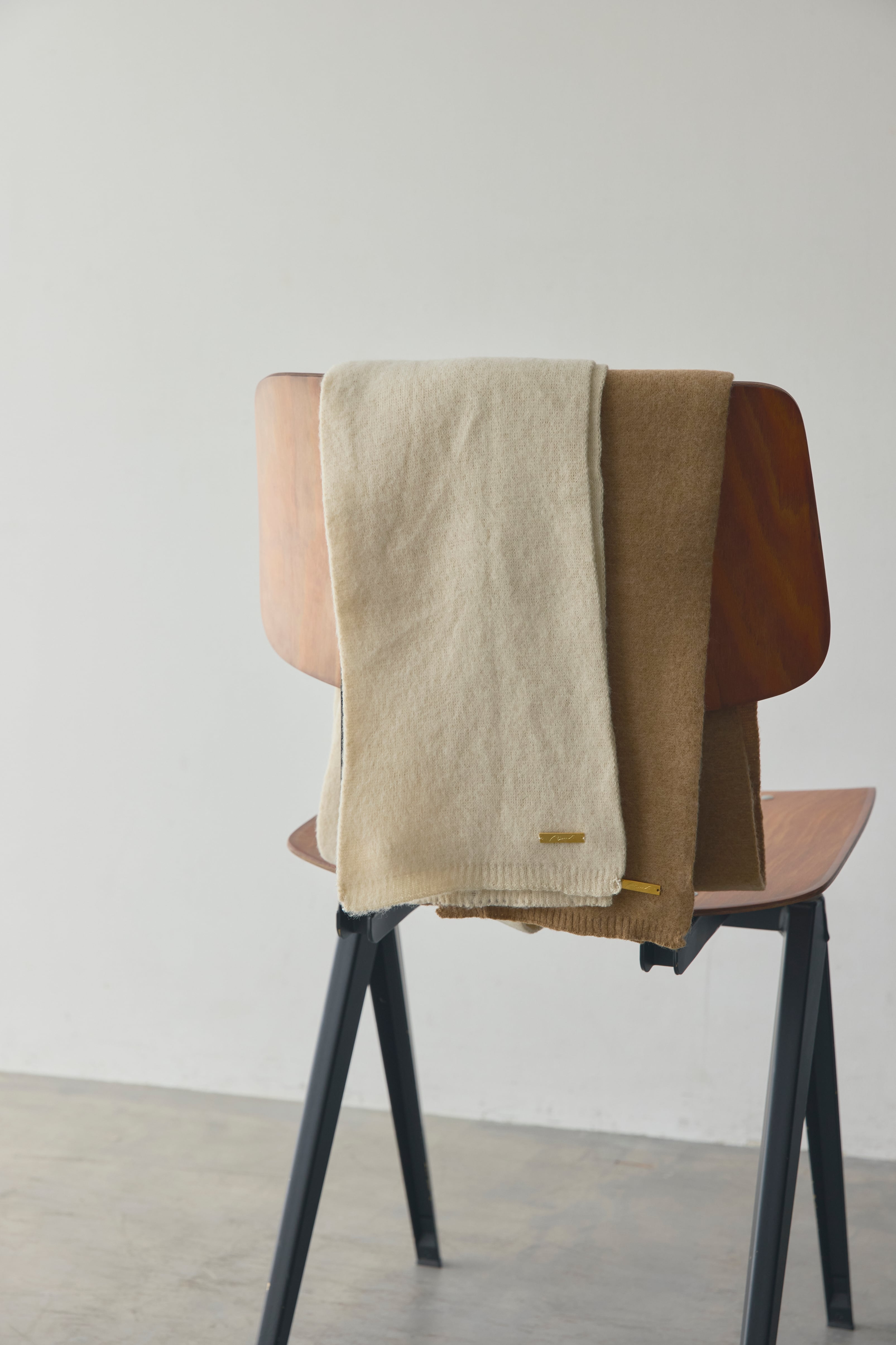 AM500920 fluffy muffler【残り8点】