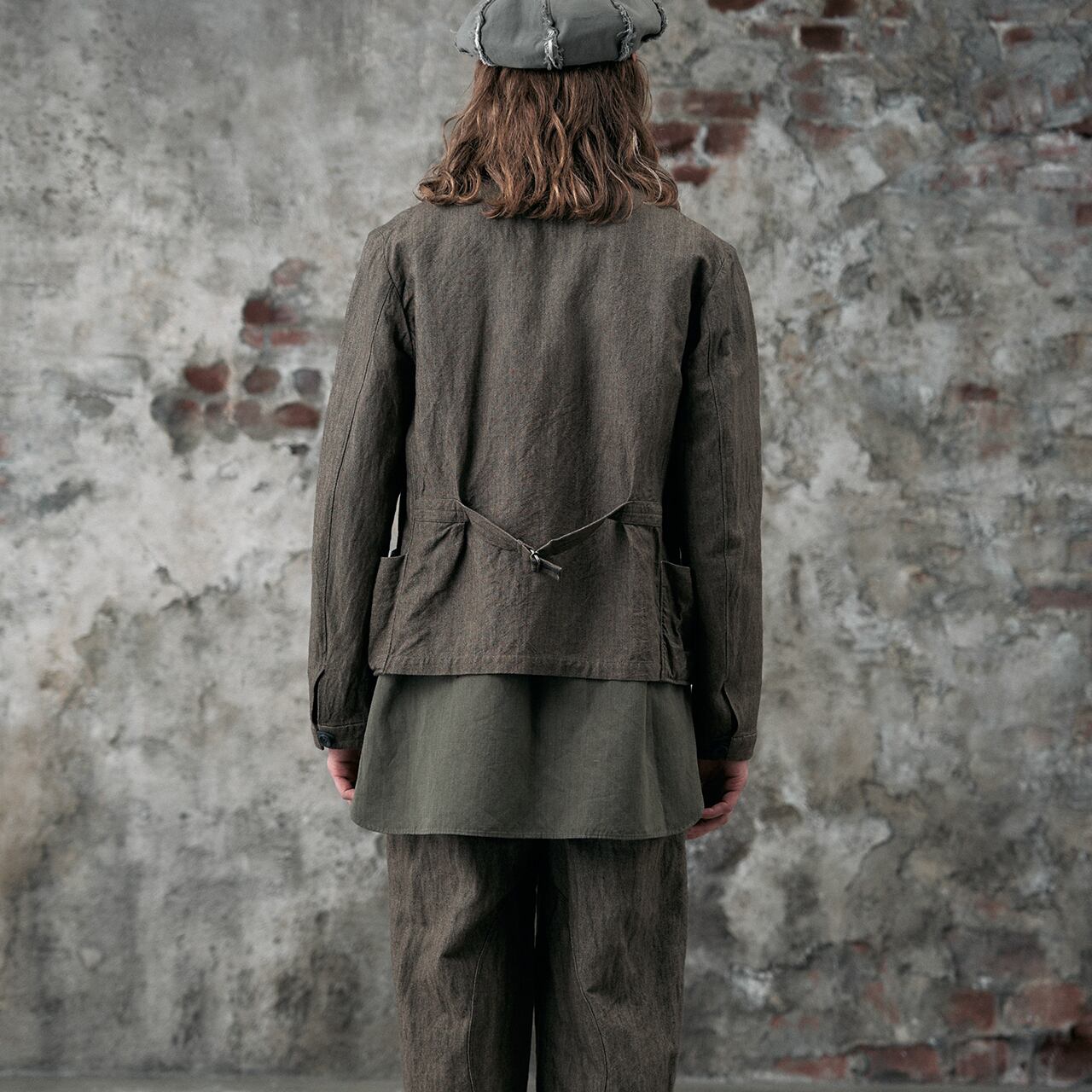 jacket tank (olive brown) | SUS-SOUS