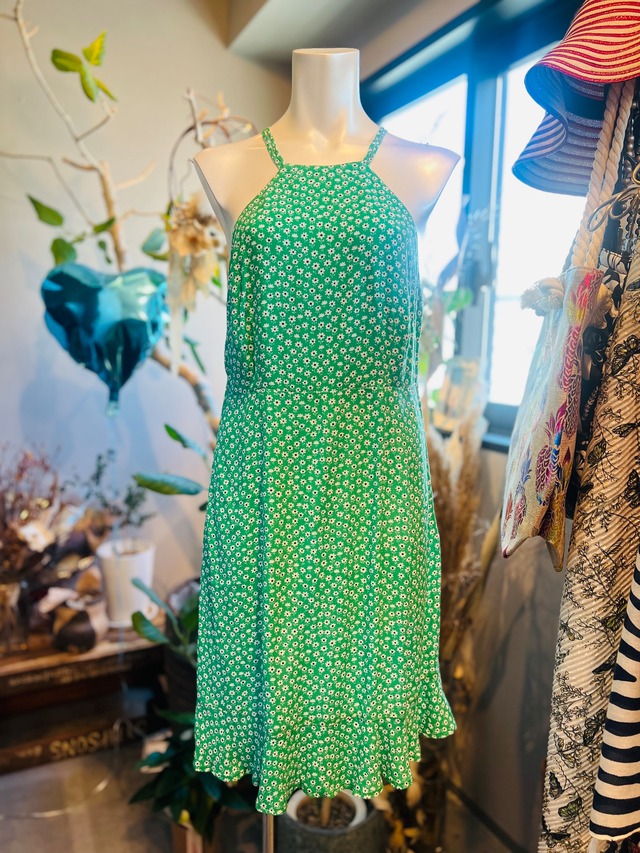 小花柄ホルターネック膝丈ワンピース