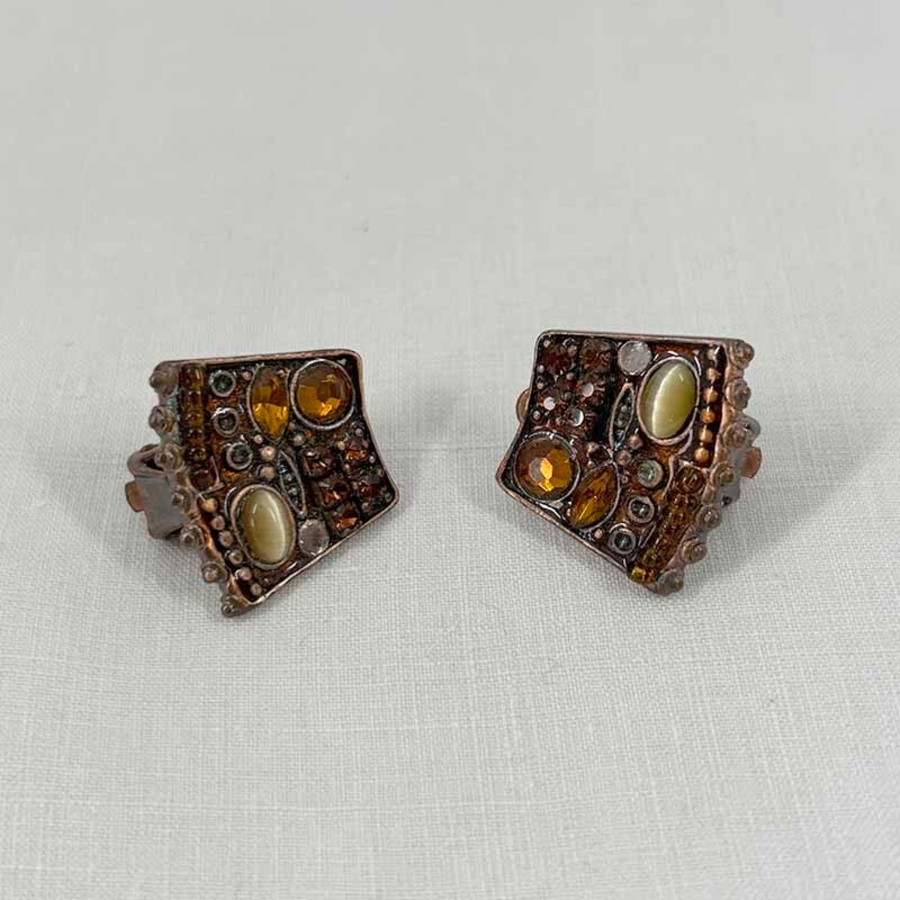 イヤリング　ストーンミックス　メタル台　オレンジ系 ミックスカラー　12acdx5