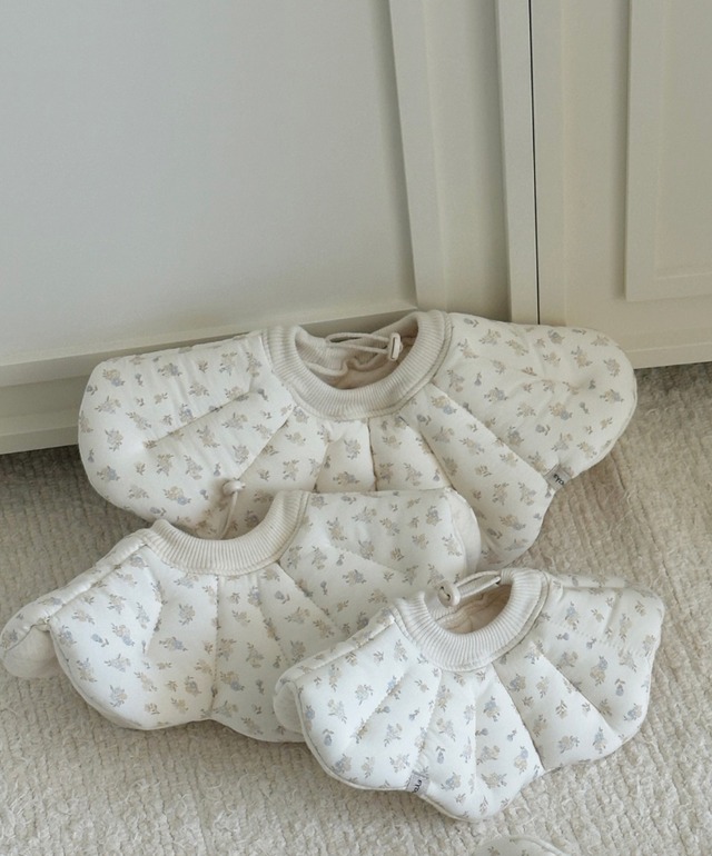 〈即納アイテム〉EYOU  ネックカラー / ピアナネックカラー(ミルクフラワー)S、Mサイズ