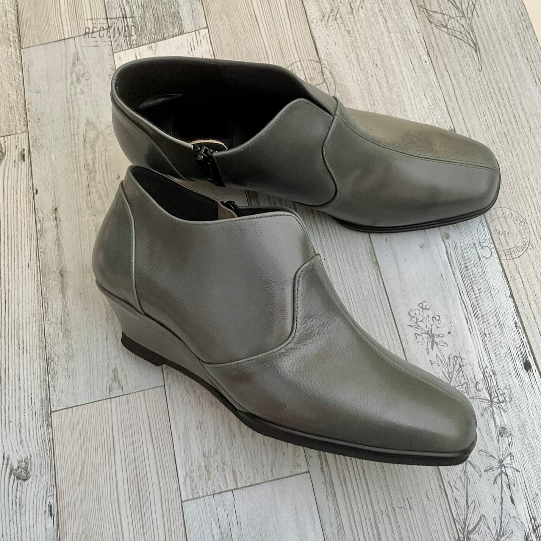 スクエアトゥブーティ