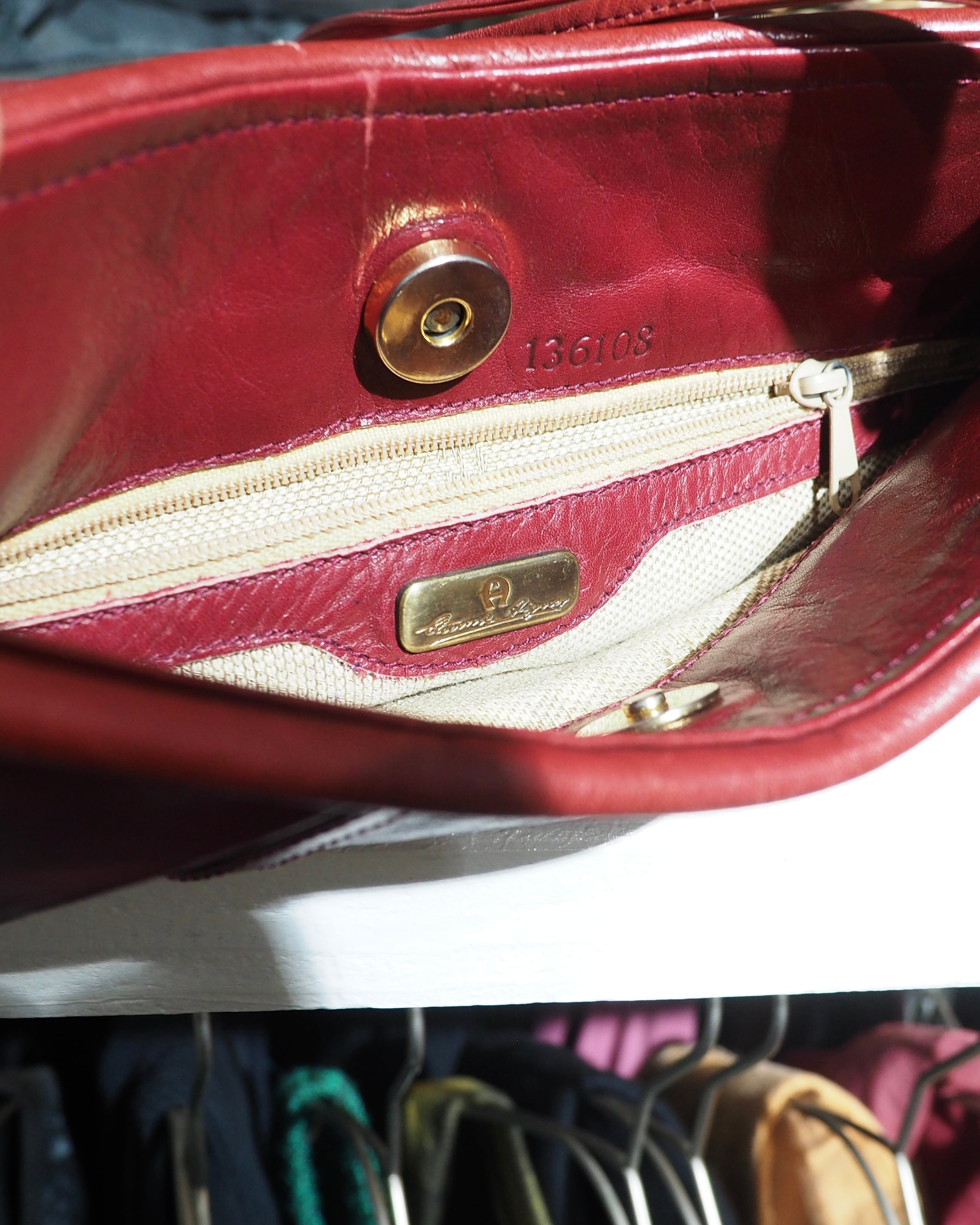 " Etienne Aigner " Dark Bordeaux Color vintage leather shoulder Bag