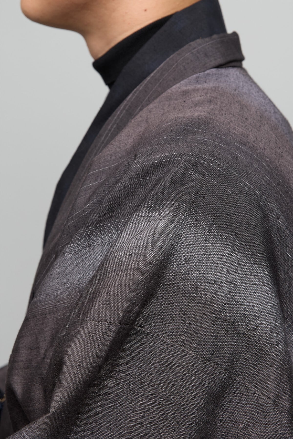羽織 / 結城紬(Yuki Tsumugi) / 縞ぼかし / CHARCOAL（With tailoring