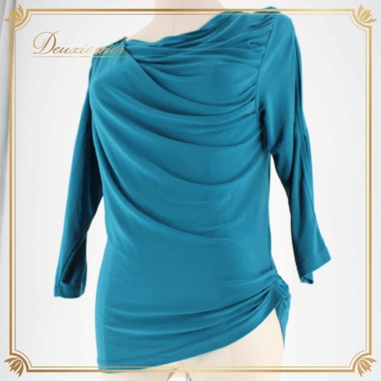 社交ダンス 衣装 スタンダード トップス レッスンウェア 練習着 オールシーズン Leirena レイリーナ グリーン系 青緑 長袖 シンプル 上品 落ち着き 華やぎ 洗練 光 ラインストーン コサージュ 伸縮性 フォーマル カジュアル 体型カバー ショート丈 レディース おしゃれ ダンスウェア 練習用 トップス スタイリッシュ