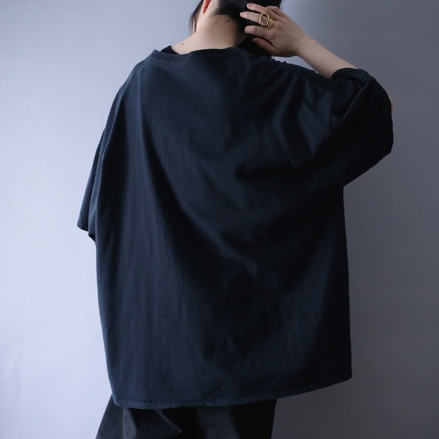 "IT" XXXL over silhouette good printed h/s tee