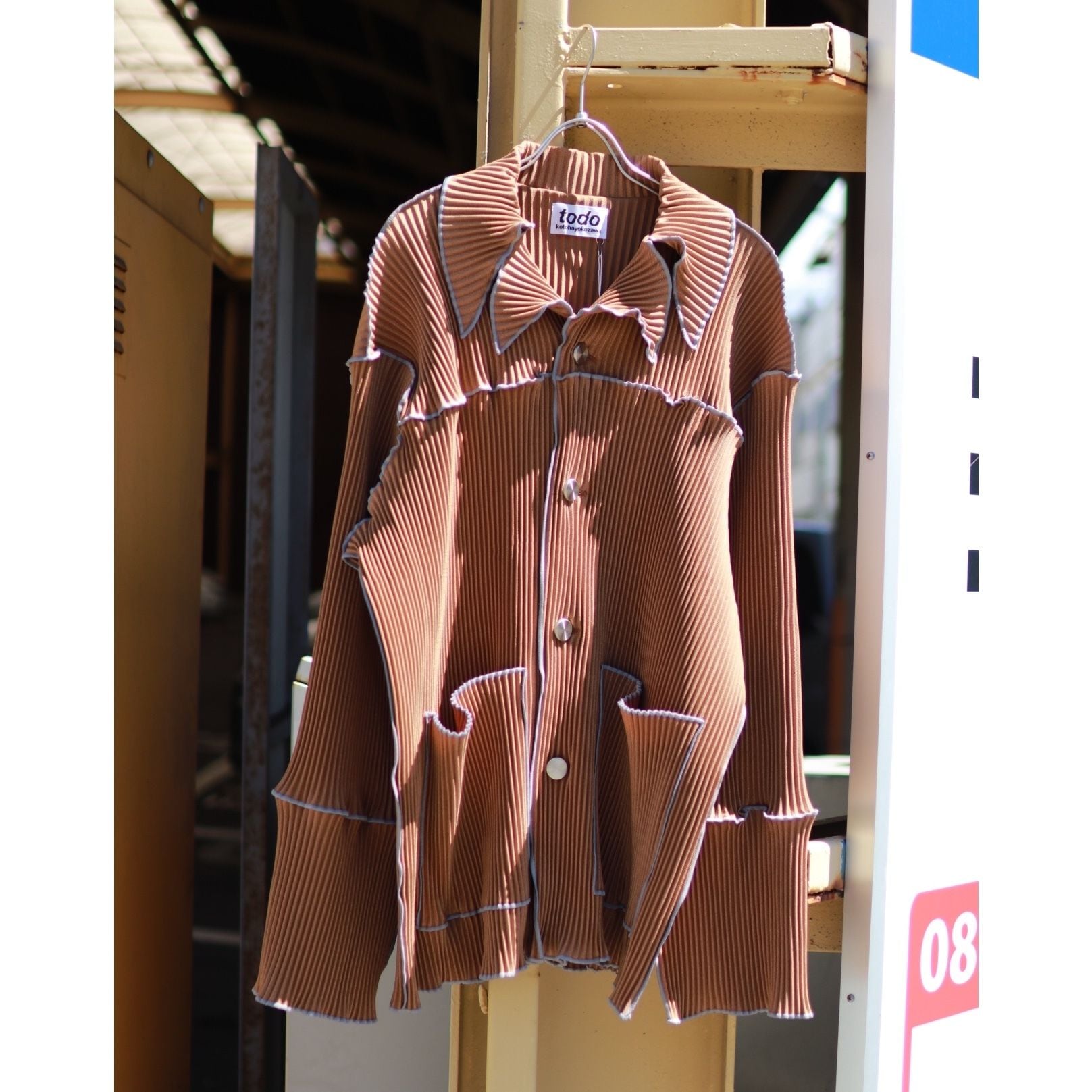 kotohayokozawa pleats coat-