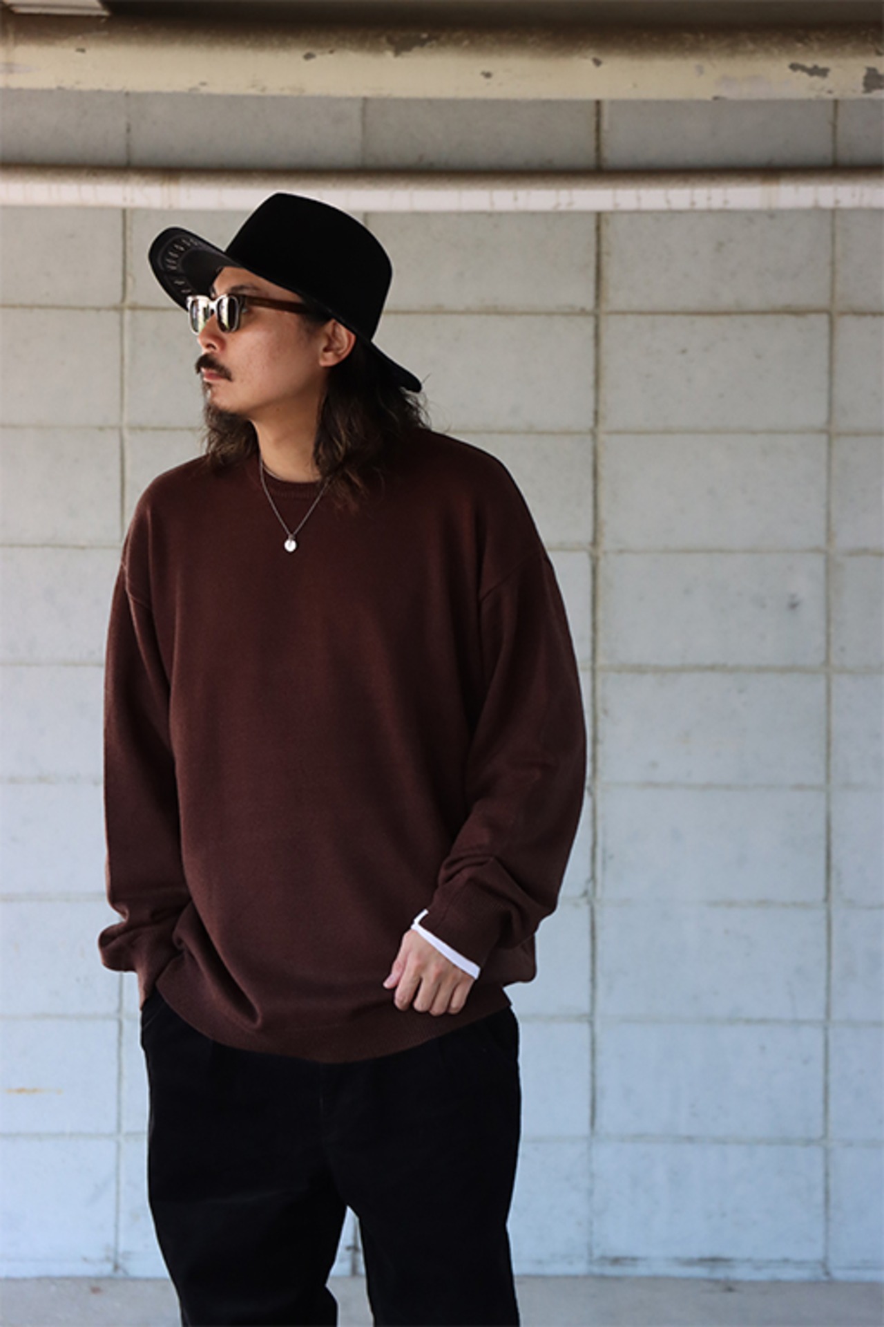 WAX(ワックス) "Solid Crew Knit"(BRN)