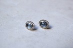 カイヤナイトの一粒ピアス