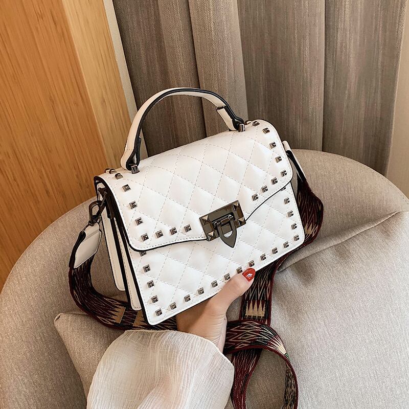 eignレディーススモールバッグ2020ニューウェーブサマーネットレッドブロードバンドショルダーメッセンジャーバッグファッションワイルドスモールスクエアバッグ Tiancai_Wing_Bag5617466