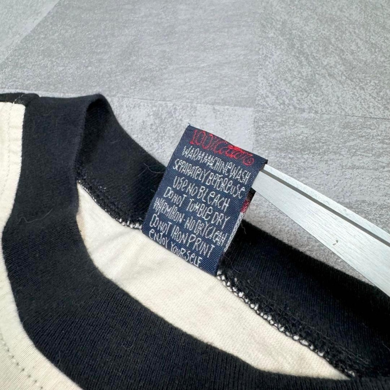 【唯一無二の究極配色】ステューシー Tシャツ 90s 紺タグ USA製 一点物