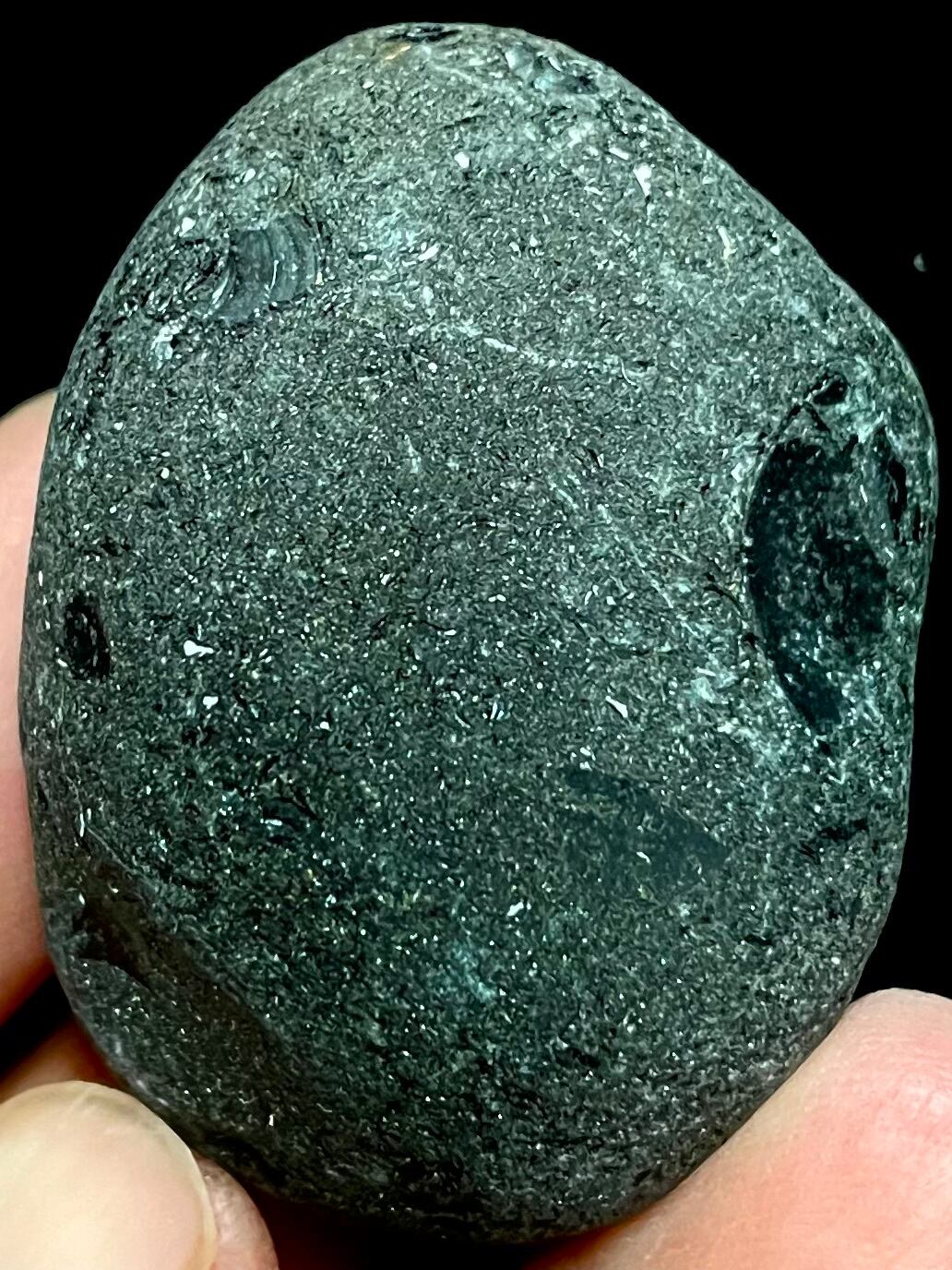 12) スーパー「隠岐の島」黒曜石(中型)