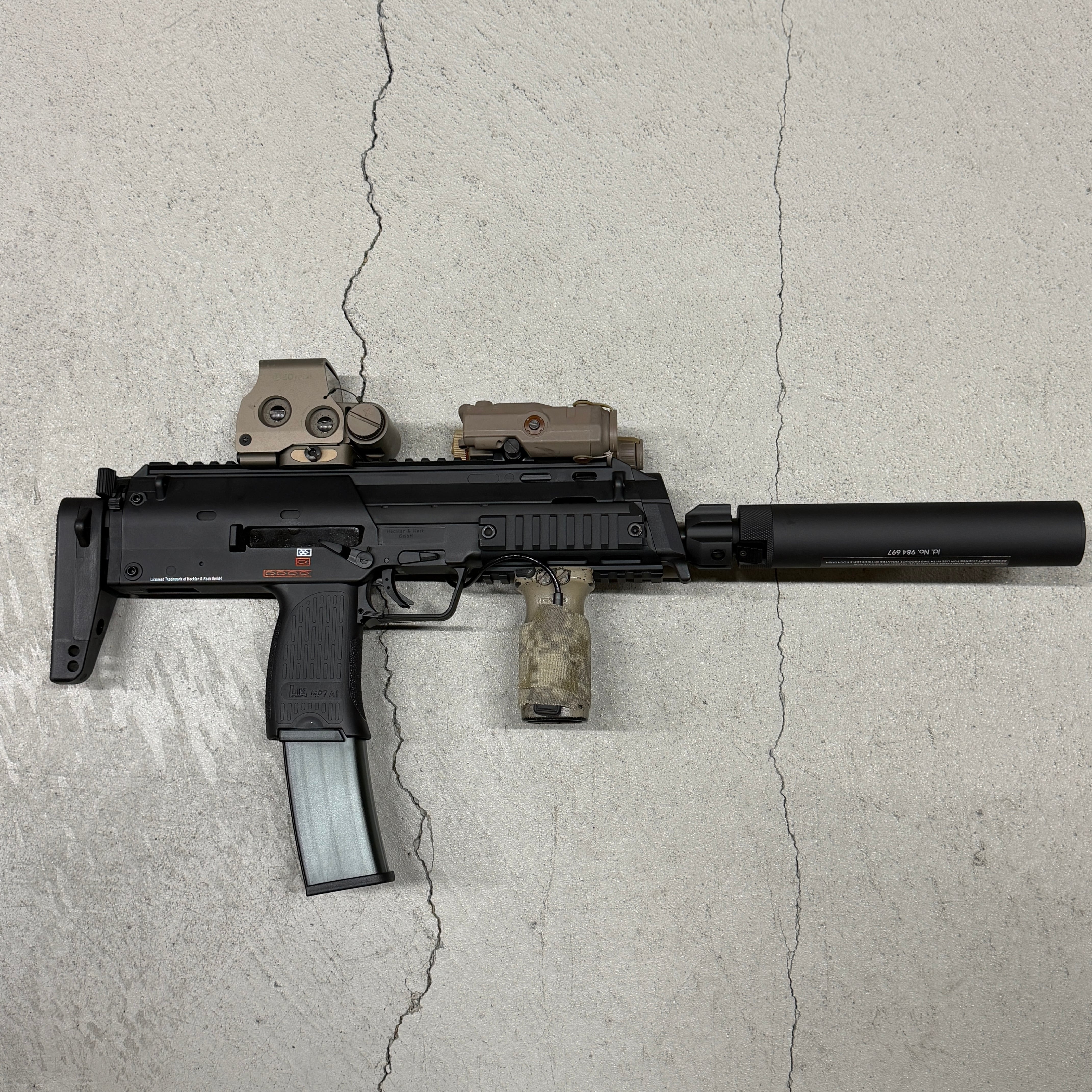 custom】VFC H&K MP7A2 AEG (Lite Version) レイルカスタム | GunPlay