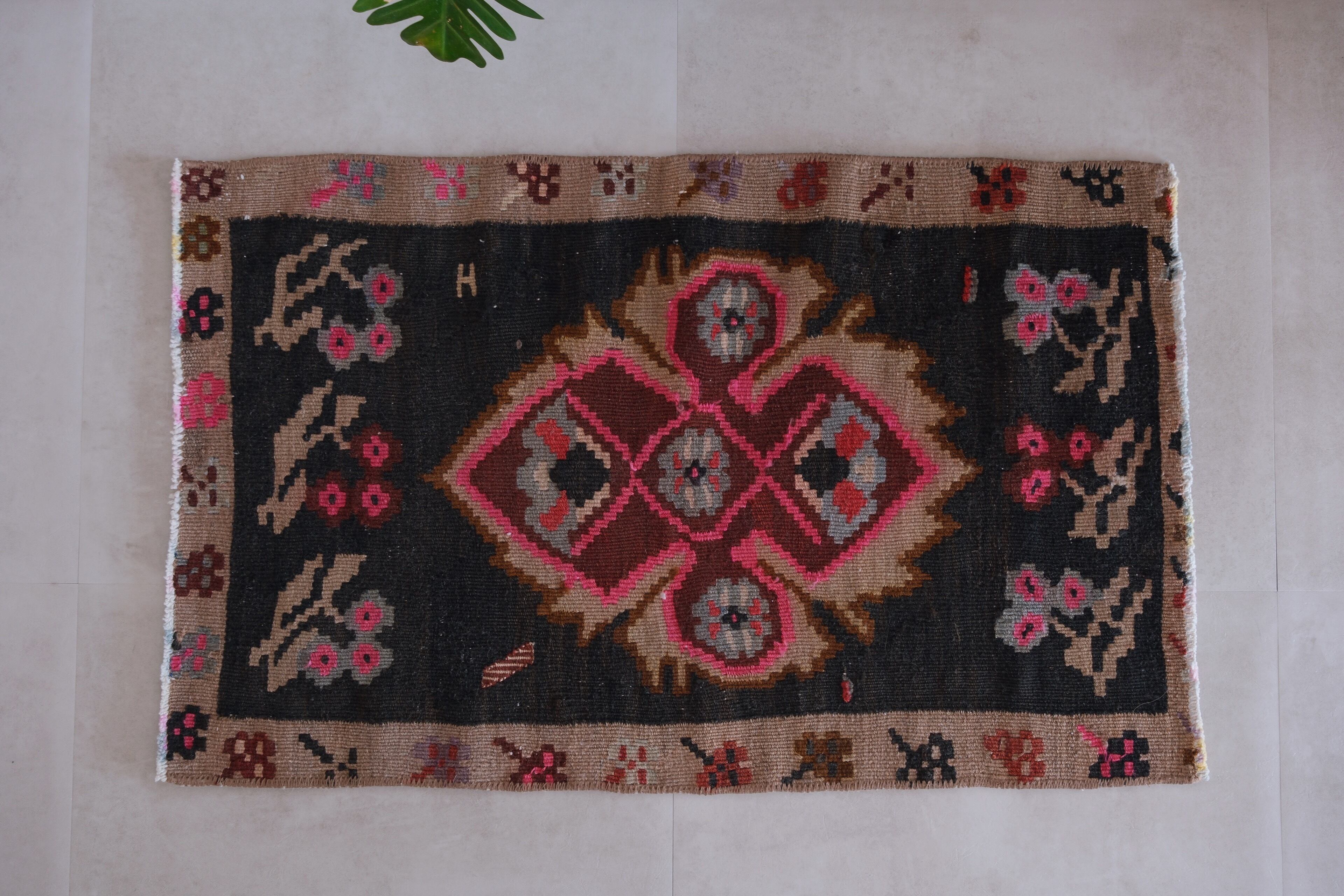 Vintage Kilim Rug 48*77【S136】 | OoKE vintage