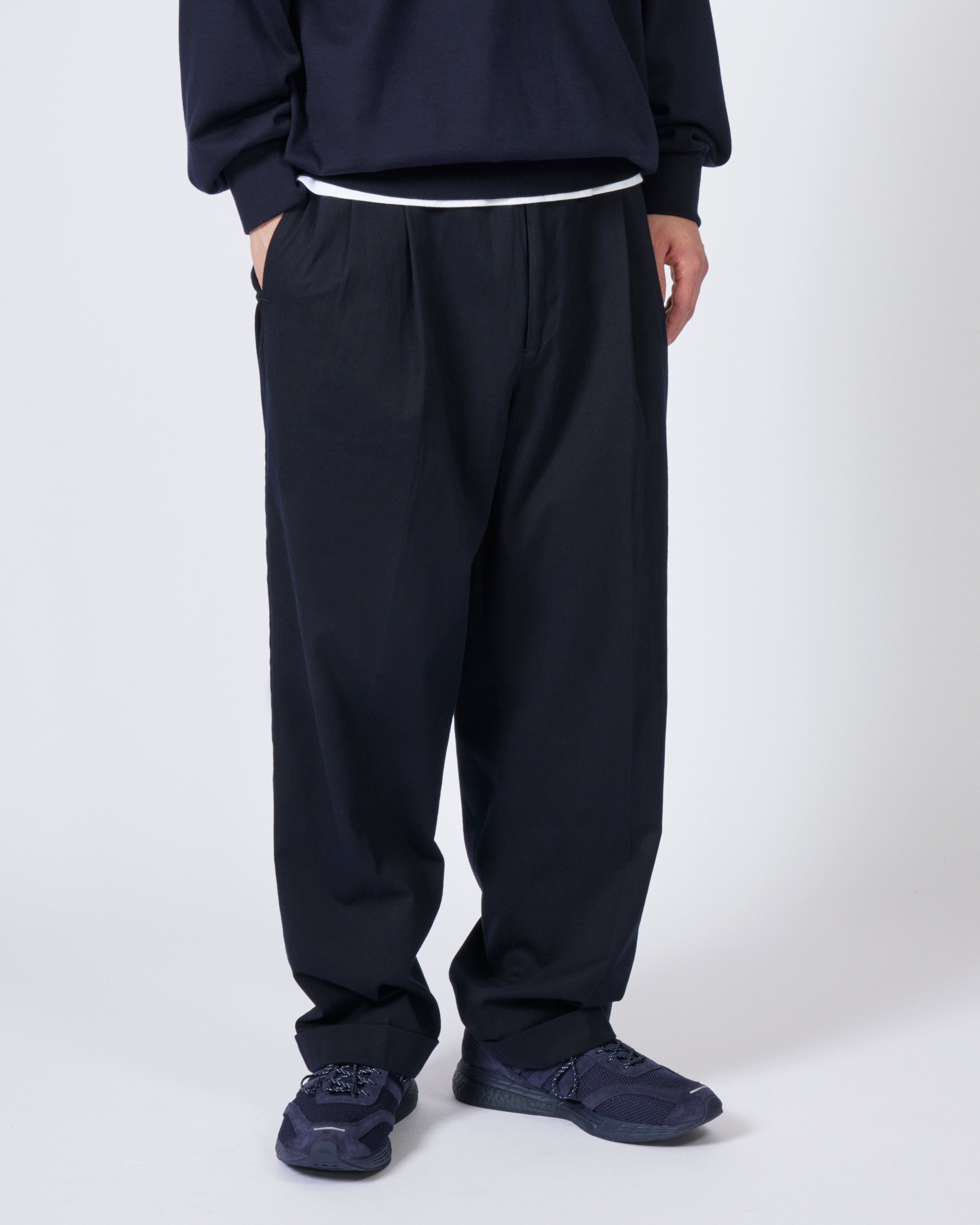 everyone 2tuck chino trousers (NAVY) | everyone