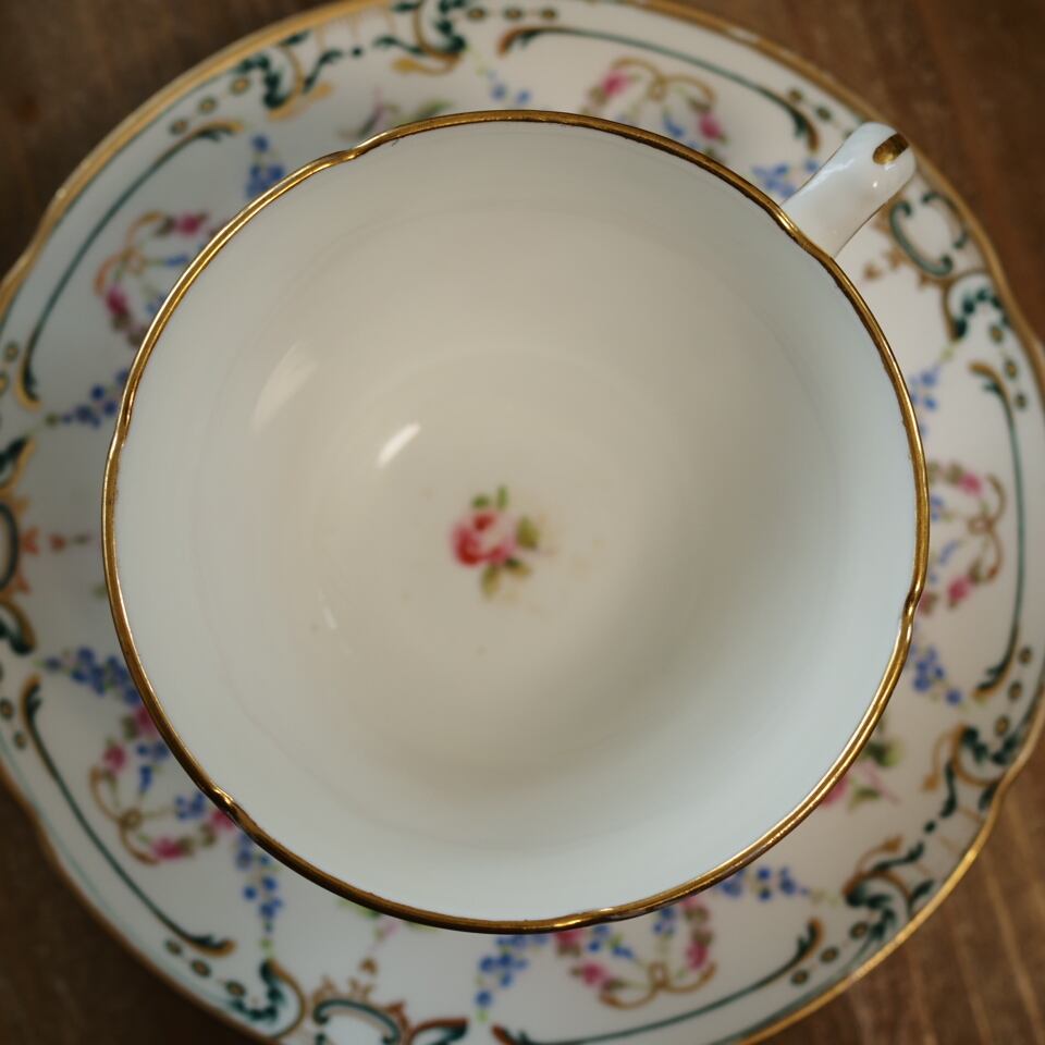 英国ミントンminton 薔薇と小花のガーランドが素敵なカップ＆ソーサーB