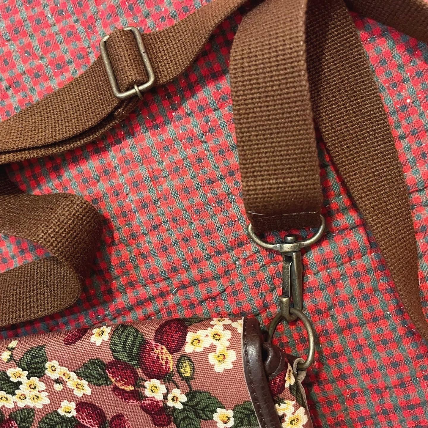 KETTY / strawberry shoulder bag