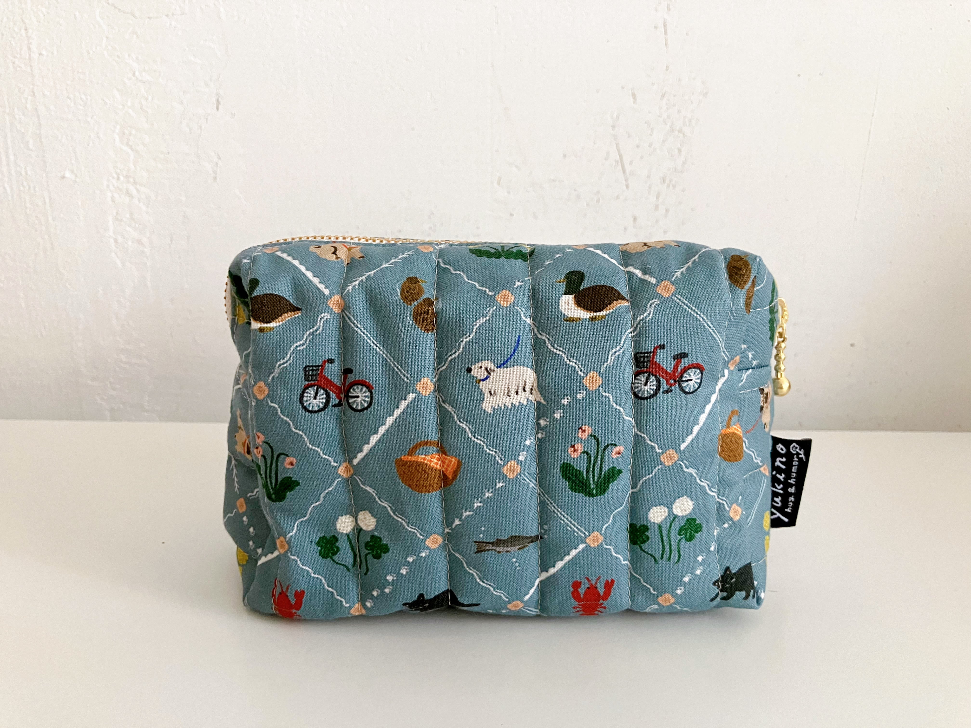 キルティングBOXポーチ「川沿いの散歩道」 | yukino shop