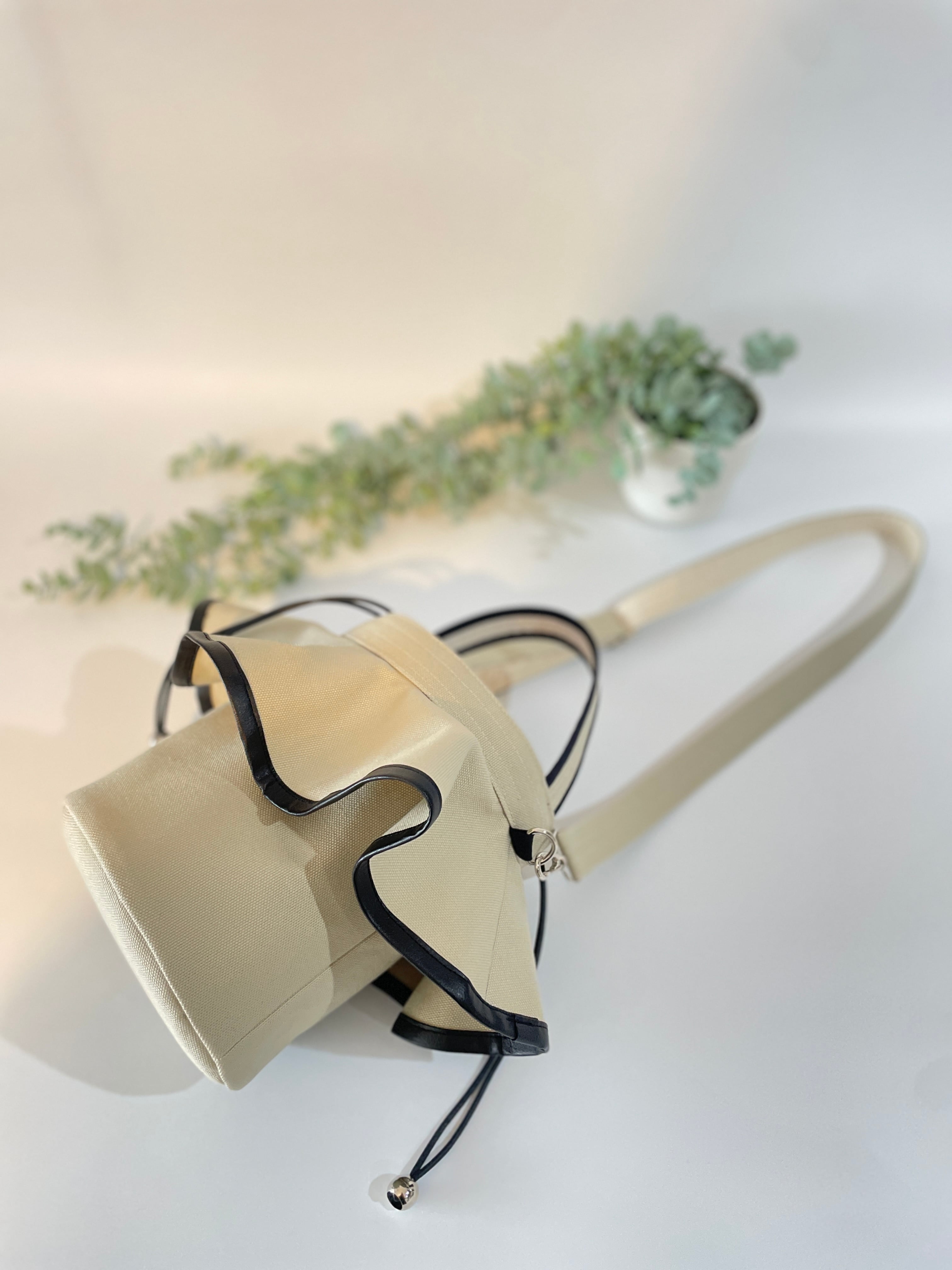 【クラシカルな配色がいい2Wayフリルバッグ/1B0223】