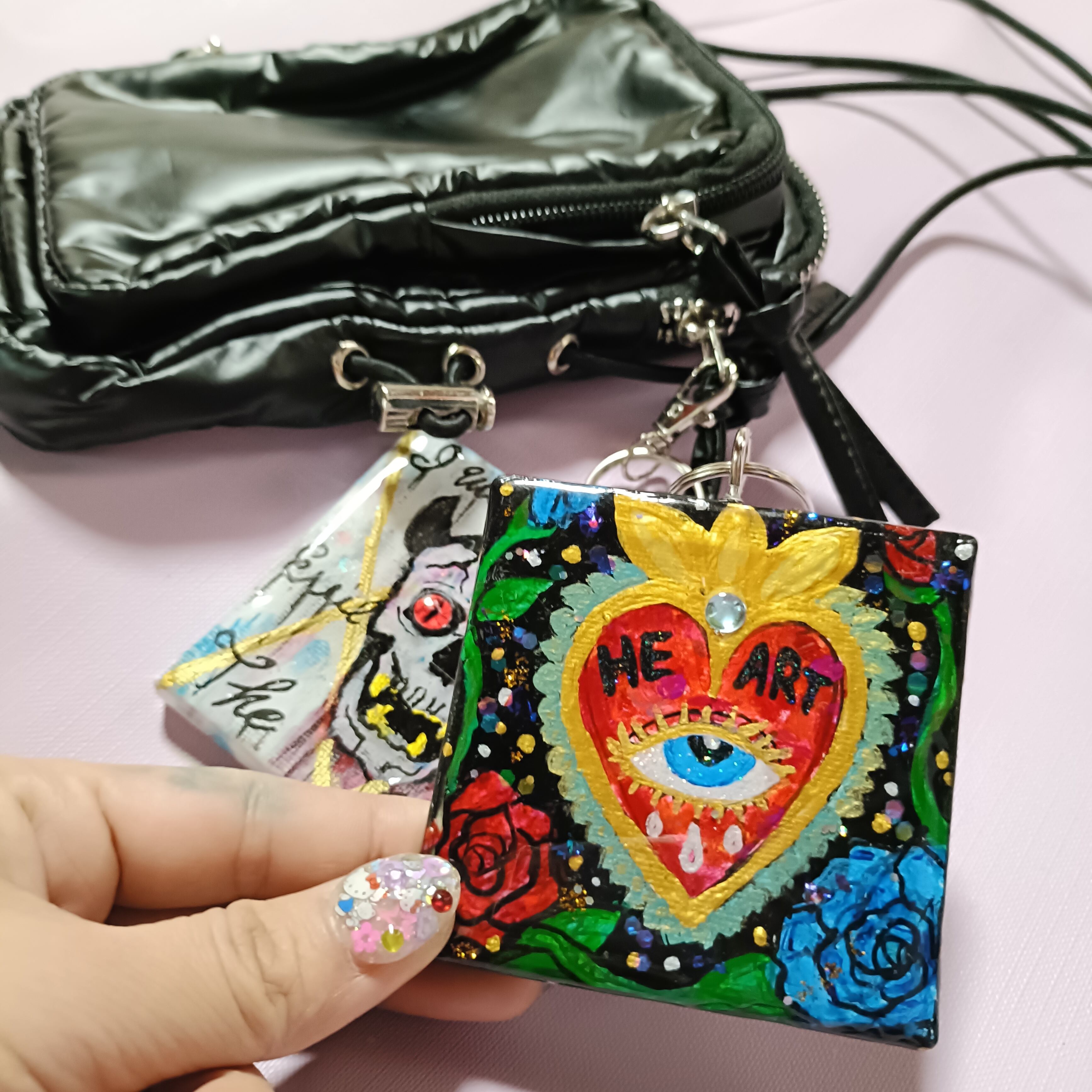 愛と狂気のマーケット出展作品】HEART -原画キーホルダー- | Icono-Eye