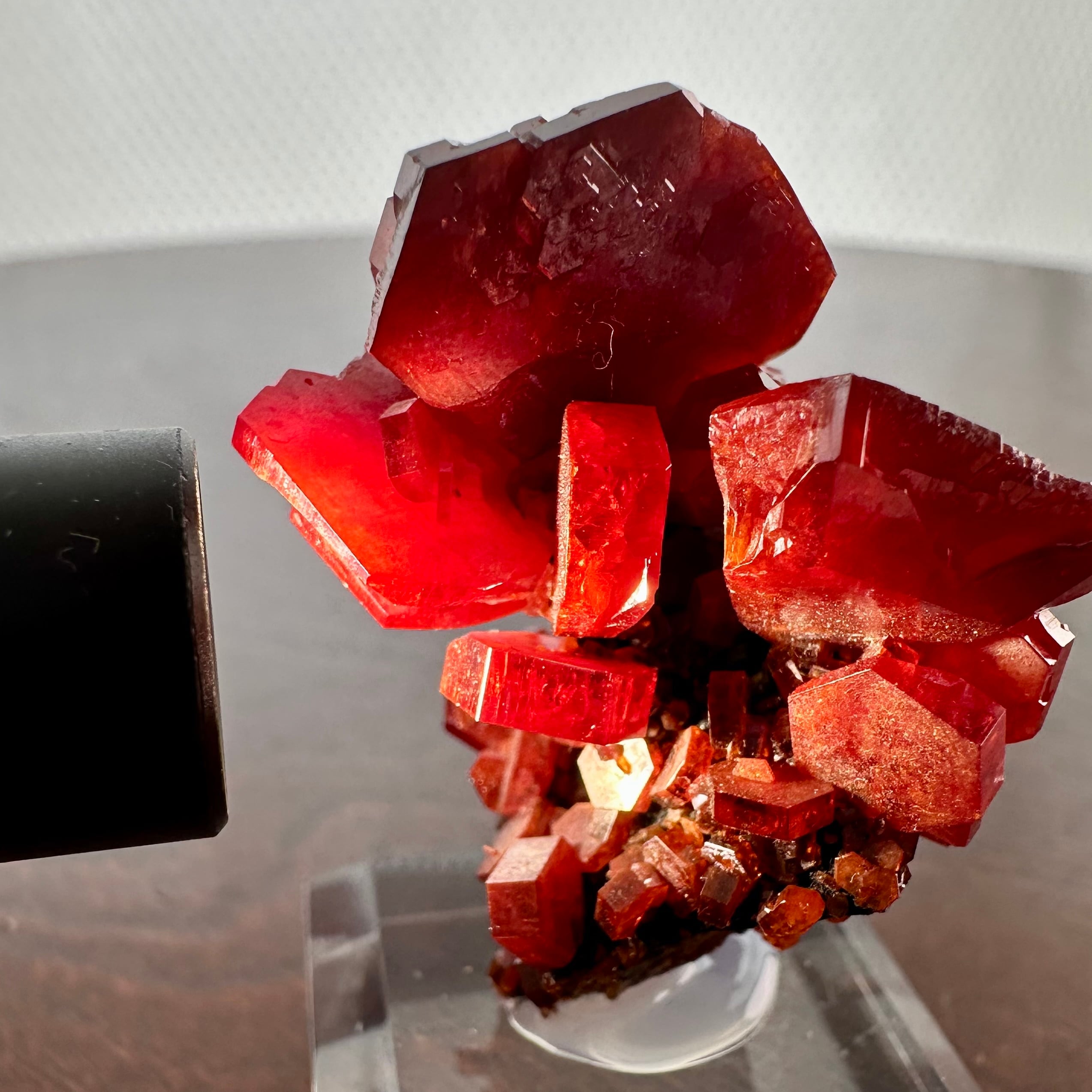 バナジナイト【Vanadinite】モロッコ産 | PEANUTS MINERALS