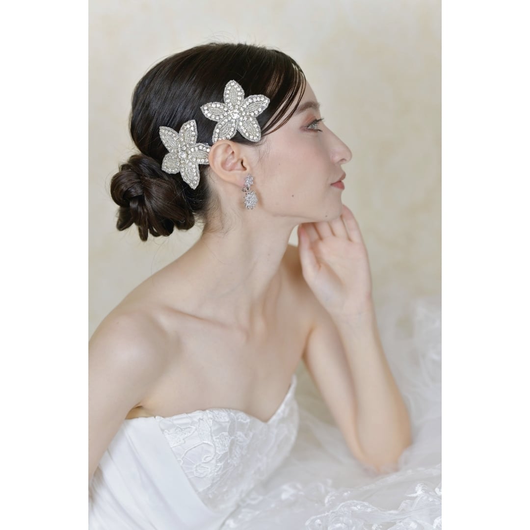 ウェディングヘッドドレス ヘッドアクセサリー 新品未使用 結婚式 ヘッドドレス ゴールド 花 annanwedding 新品未使用