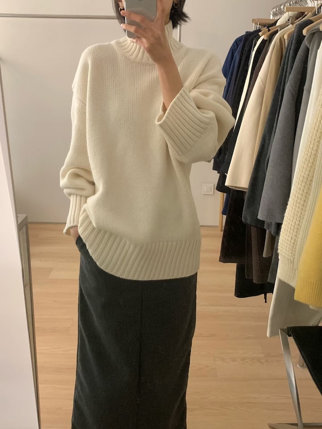 (即納) HAUS / Rendle high neck loose pullover 2color