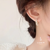 フェミニンパールクレセントピアス