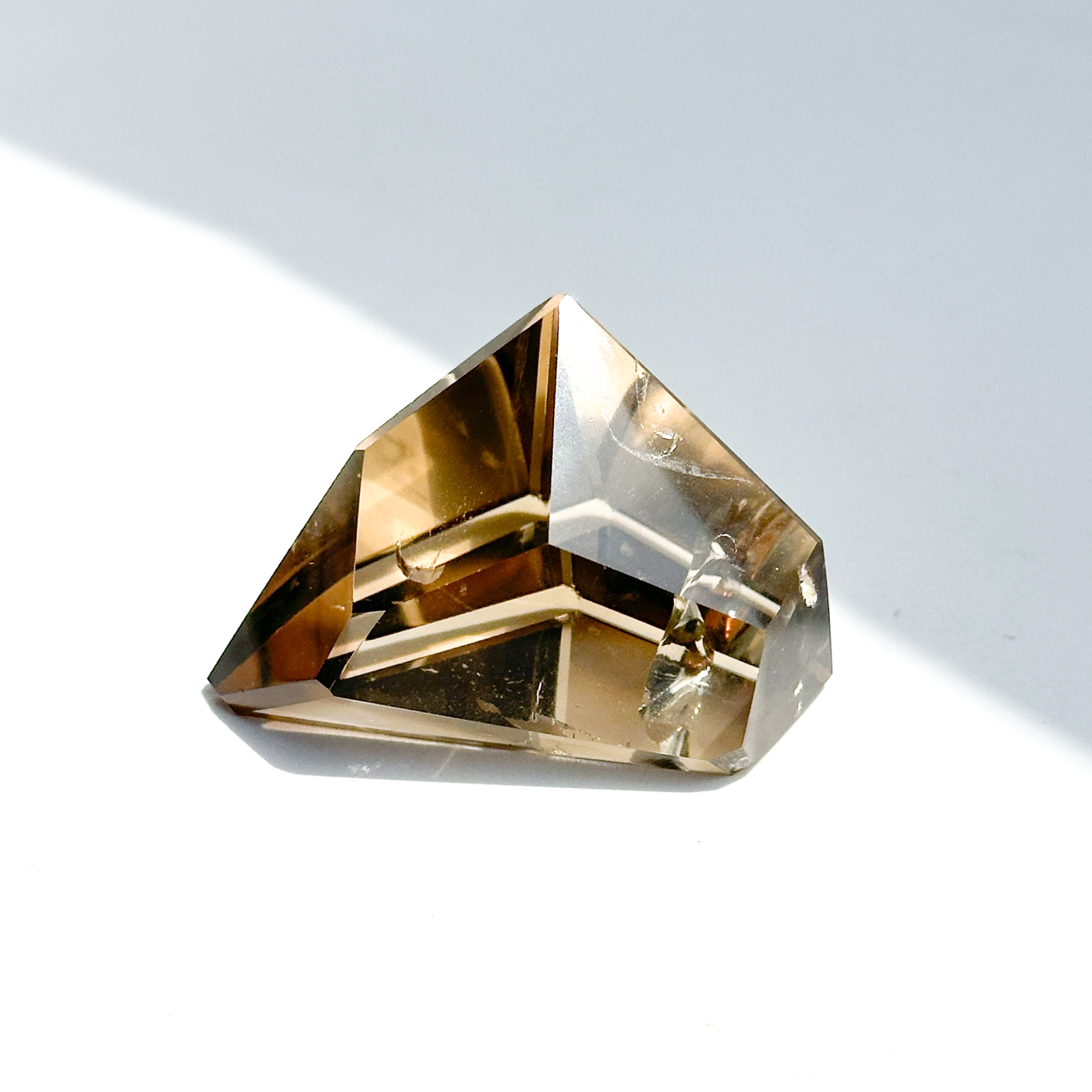 ファントム◎シトリン(黄水晶) フリーフォーム93◇ Citrine ◇ 天然石・鉱物・パワーストーン・インテリア