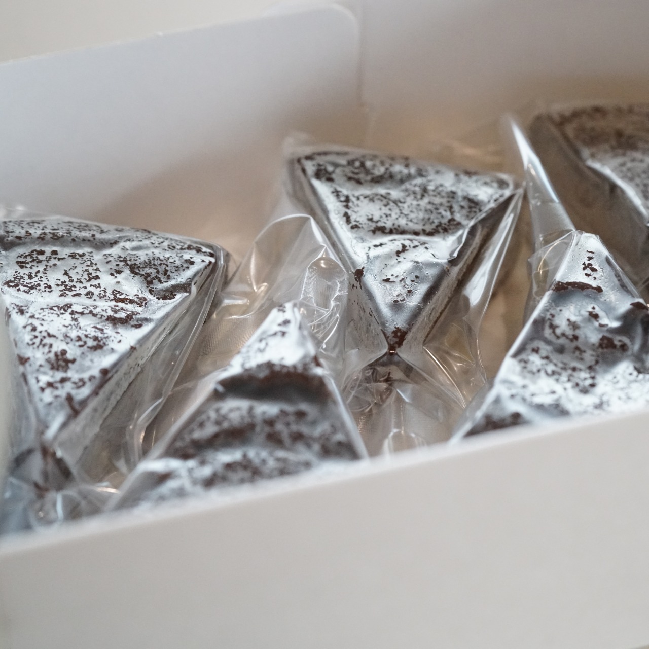 グルテンフリーのガトーショコラ【６カットいり】