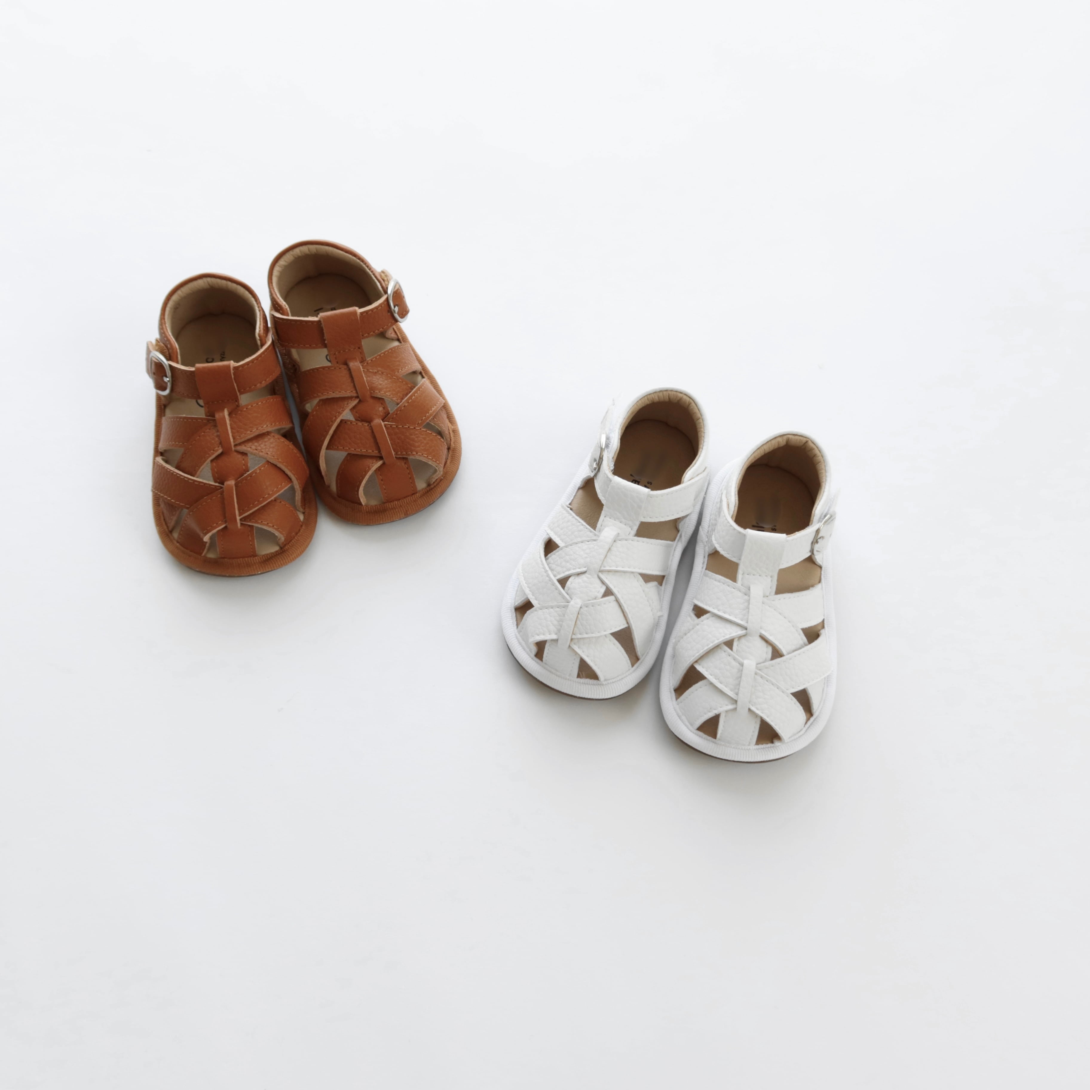 クロシェレザーサンダル