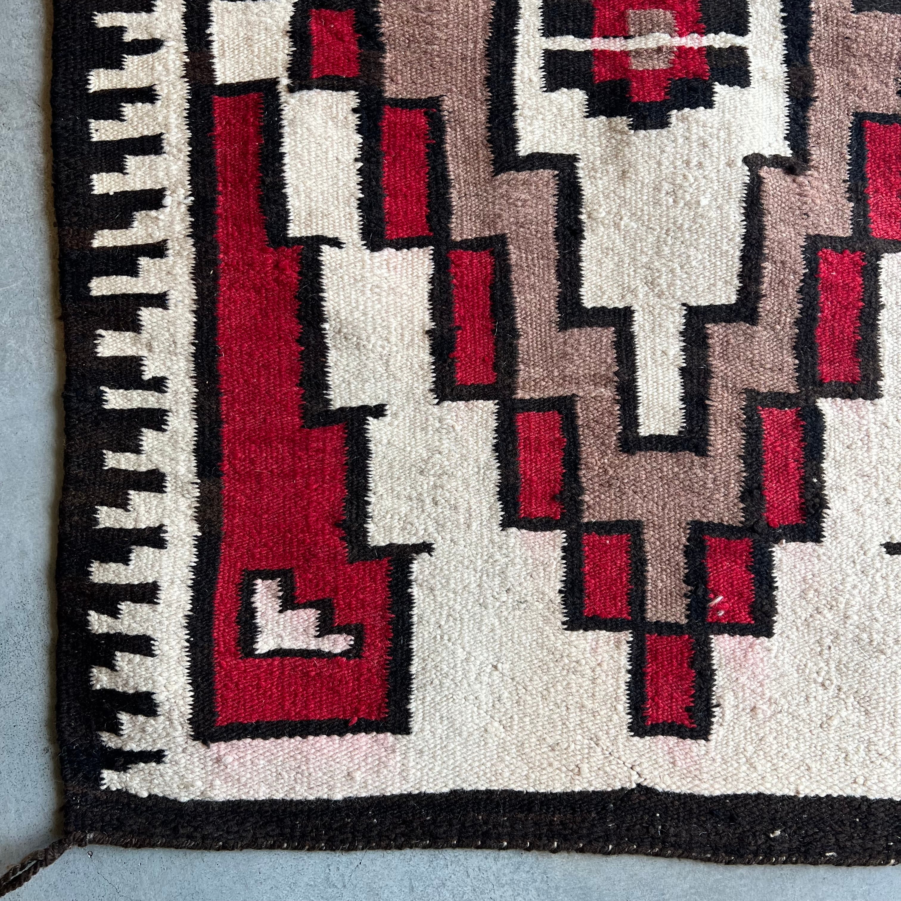 NAVAJO RUG | BUFF STOCK YARD