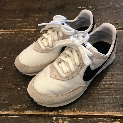 used kids nike Waffle Trainer2  17.5cm