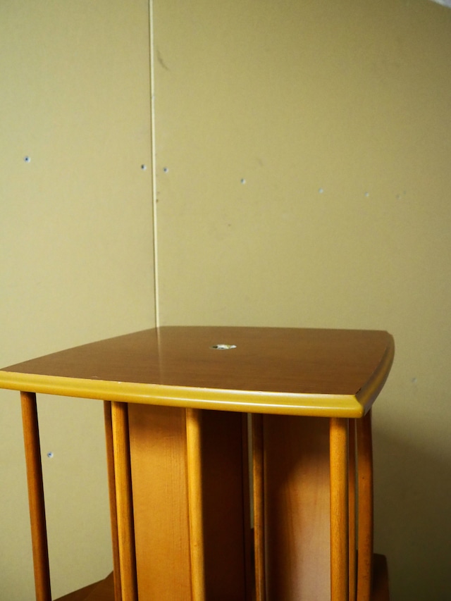 Wooden 3-tier rotating rack