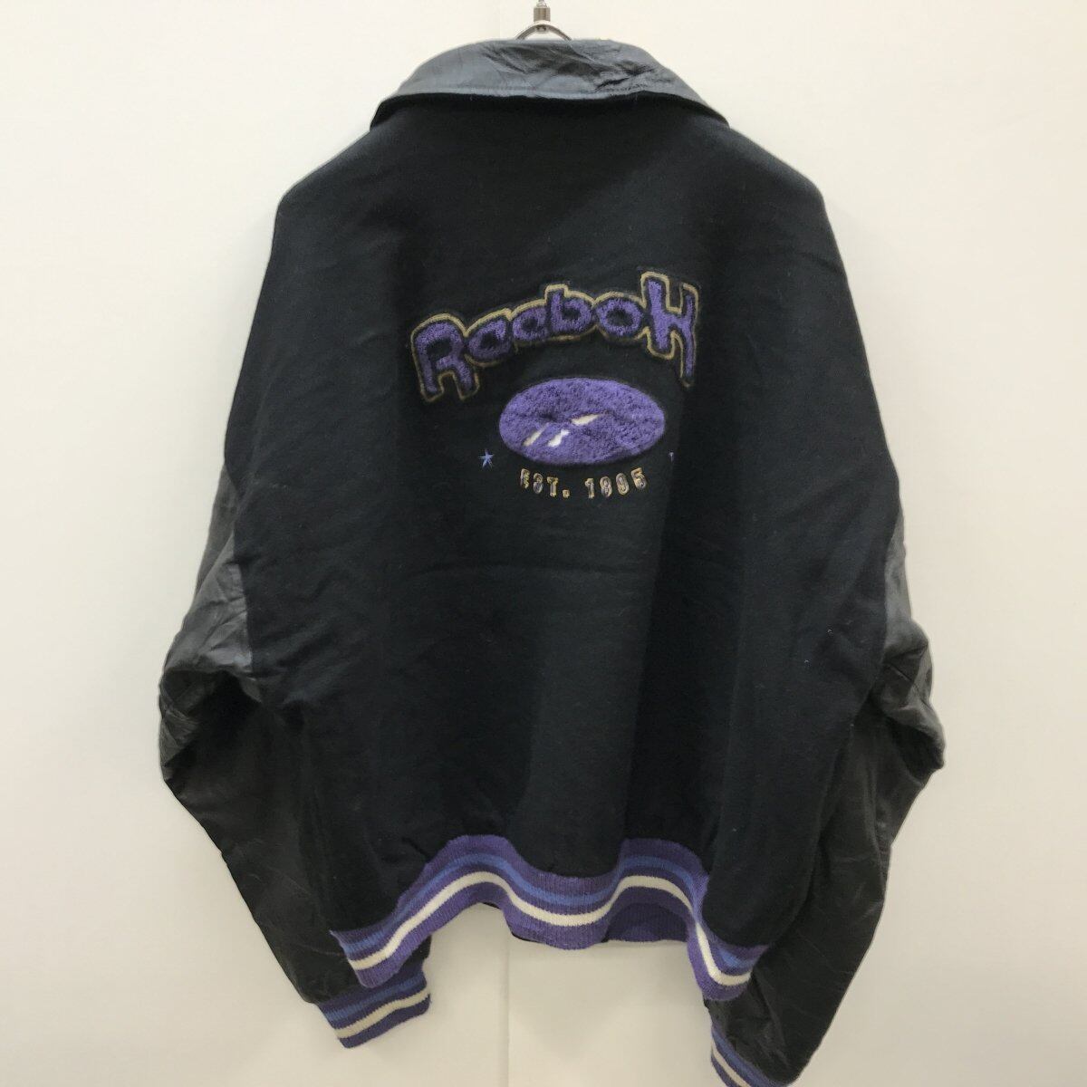 REEBOK リーボック 90年代 袖革スタジャン 両面刺繍入り ブラック XL REEBOK リーボック 90年代 袖革スタジャン 両面刺繍入り ブラック XL
