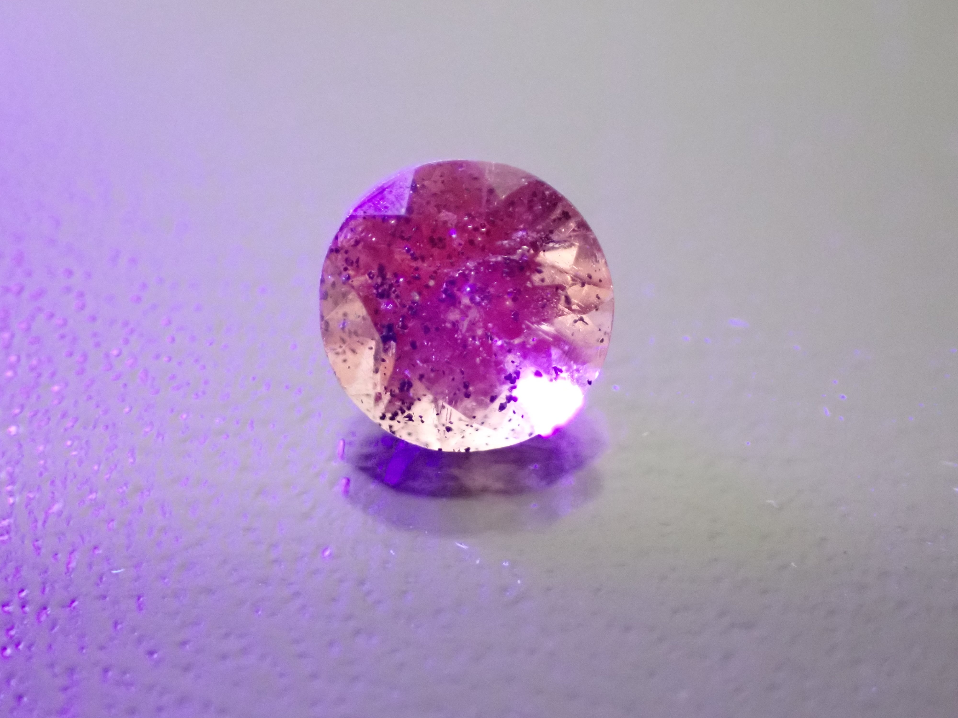 天然 ドラゴンガーネット ルース 0.64ct - メルカリ｜ルース(裸石)・原石
