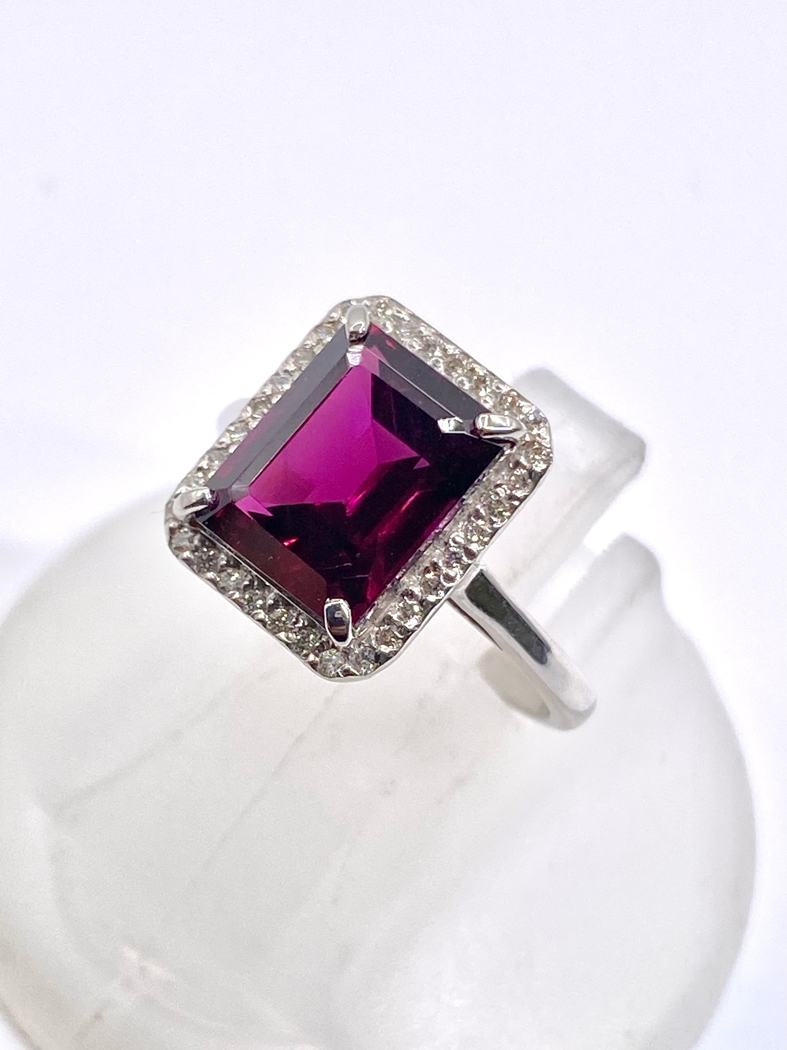 新品】ロードライトガーネット 4.713ct / ダイヤモンド 計0.16ct Pt900