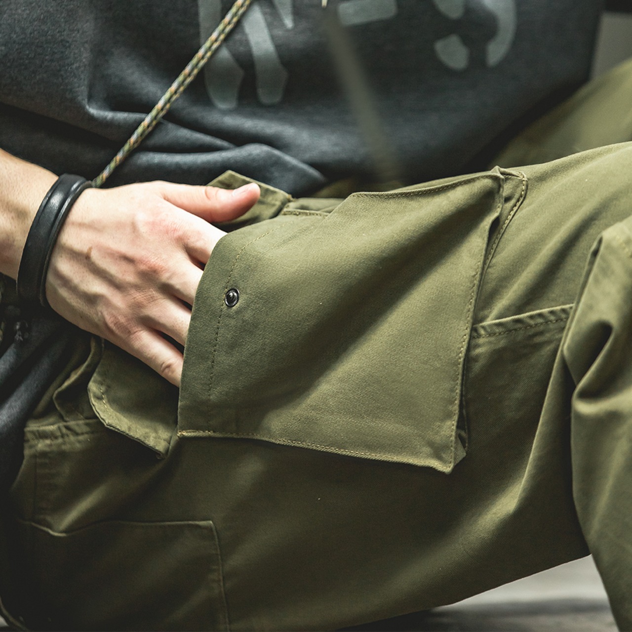 Large Pocket Casual Cargo Pants / ラージ ポケット カジュアル カーゴ パンツ