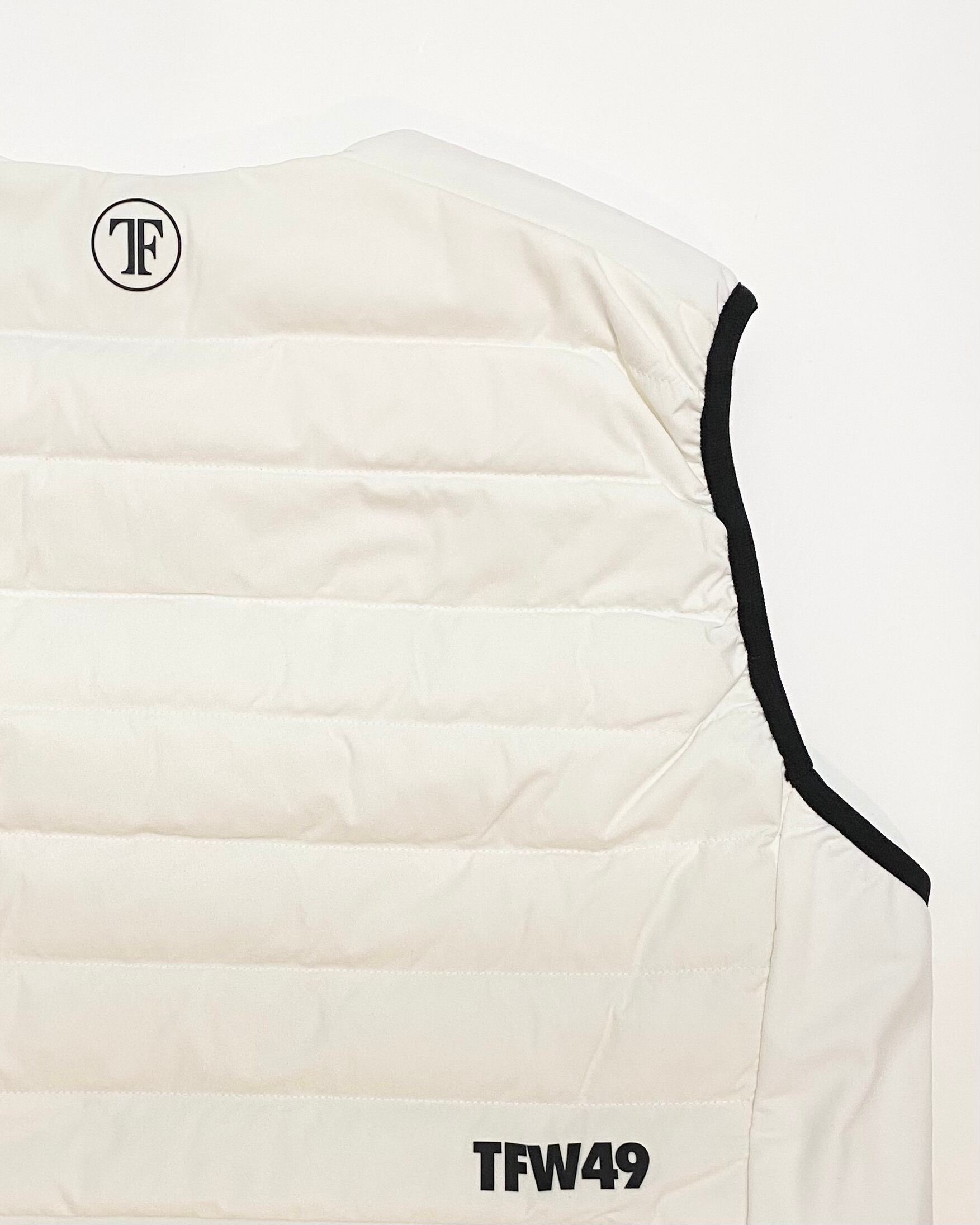 メンズウェア TFW49 SHIELD WARMER COLLARLESS VEST M TFW49】《MEN'S》SHIELD WARMER COLLARLESS VEST (BLACK) | Sandy GOLF