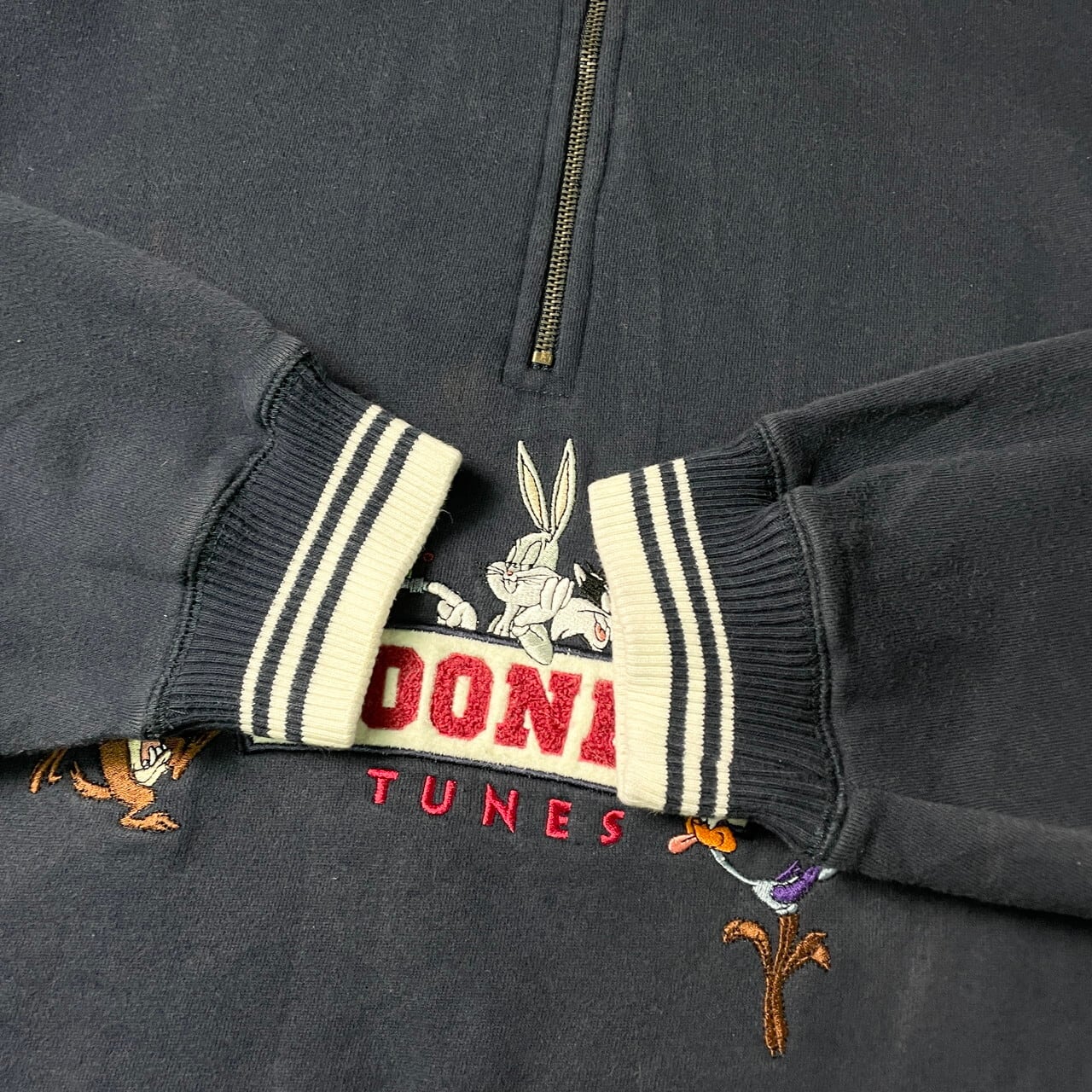 90年代 Looney Tunes ルーニー テューンズ キャラクター刺繍 ハーフ 