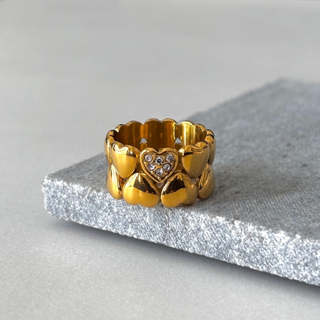 HEART STONE POINT RING