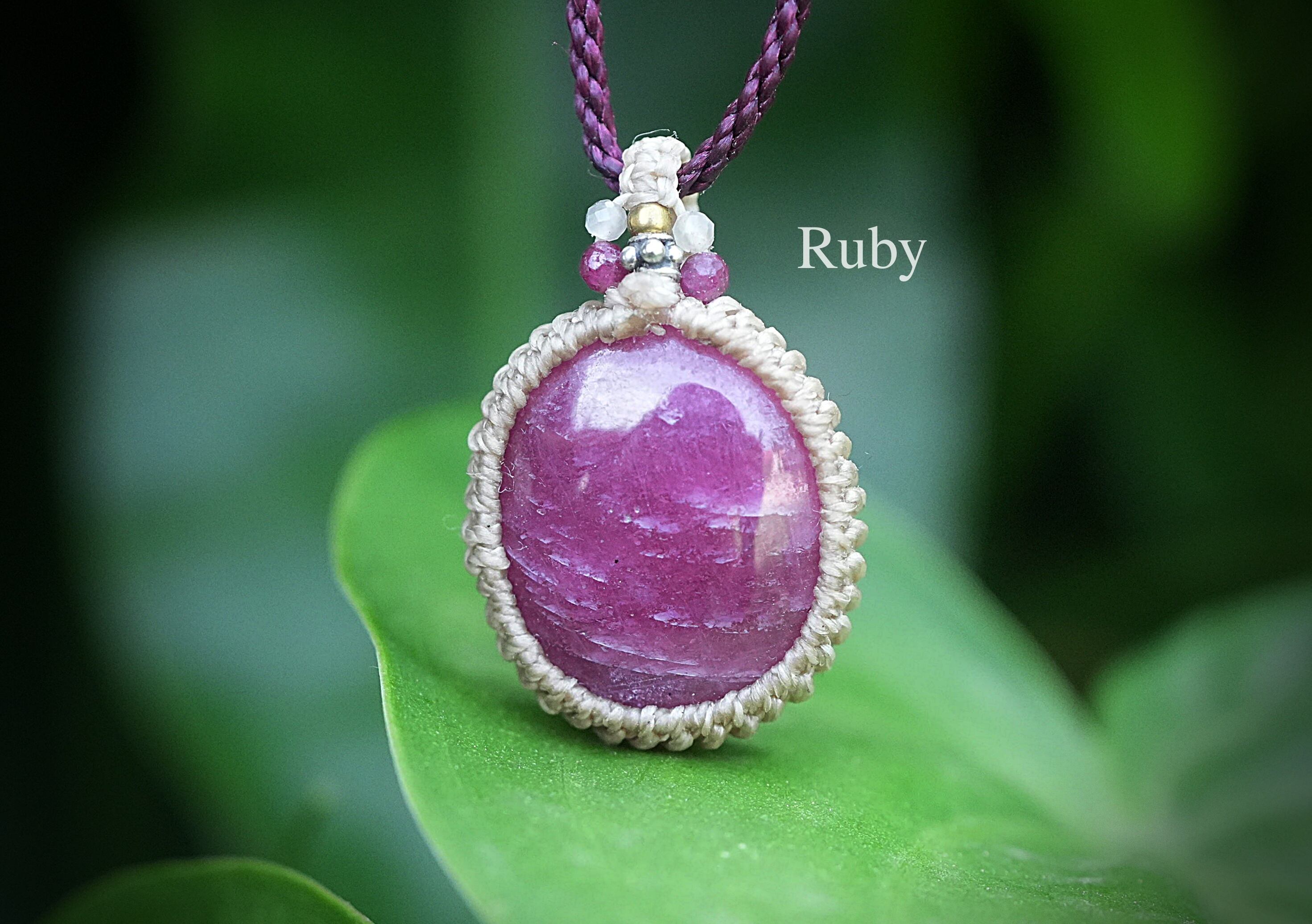 個性派芸術★ローズルビー マクラメネックレス1812