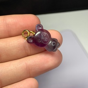 1.くまちゃんフローライトチャーム