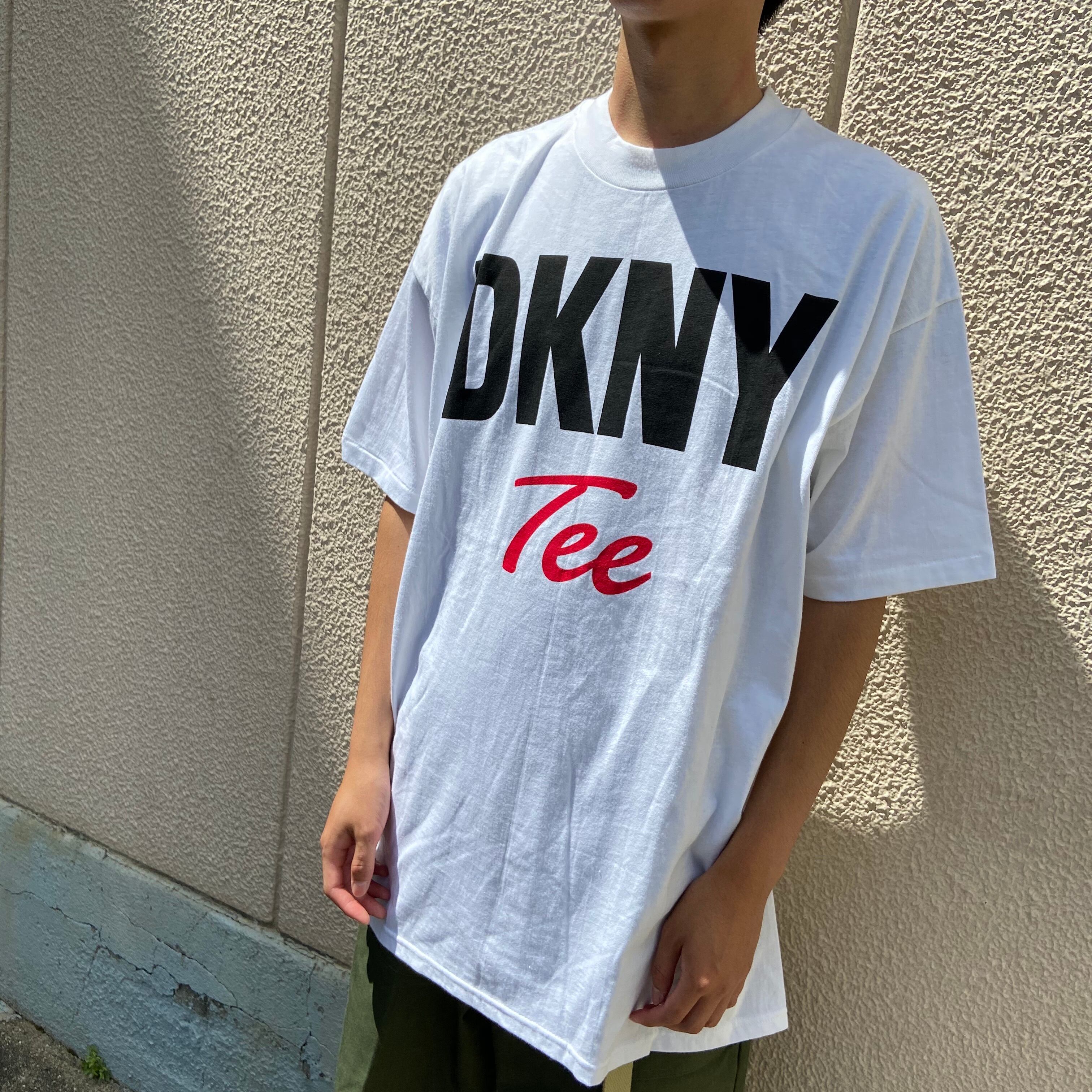 送料無料』デッドストック 90s DKNY ブランドロゴTシャツ USA製 白T